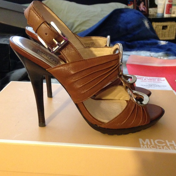 SOLD IN BUNDLE! - Picture 4 of 4