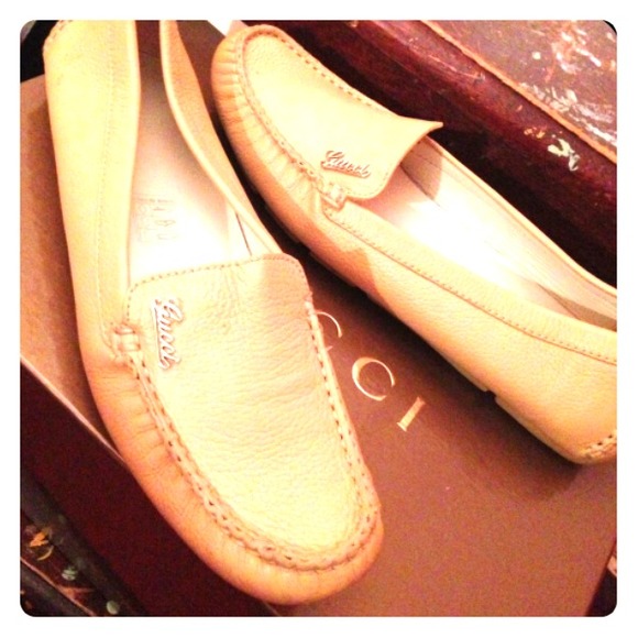 Gucci Loafer (never worn)