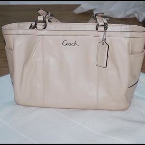 Authentic coach purse. REDUCED! Price negotiable.