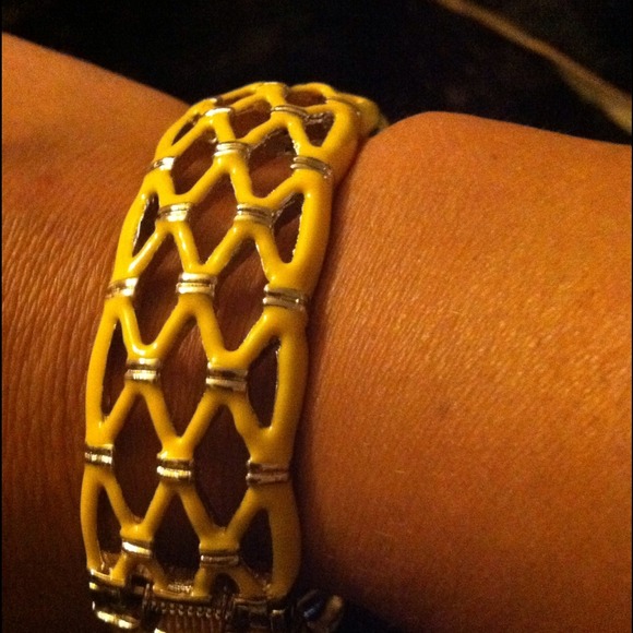 Mellow Yellow - Picture 2 of 2