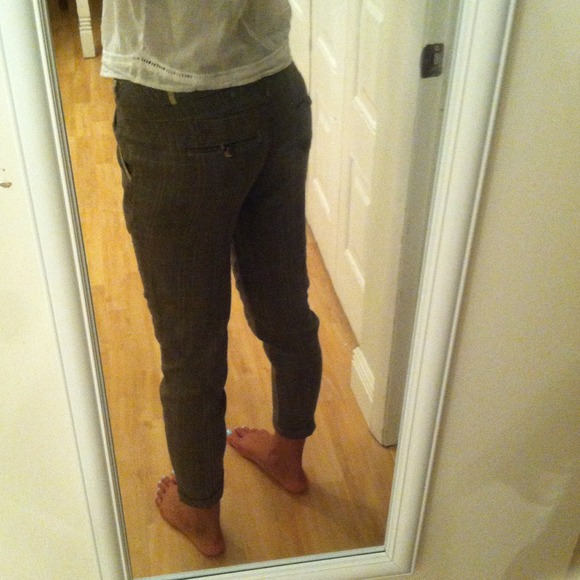 Pattern Print Capris - Picture 3 of 4