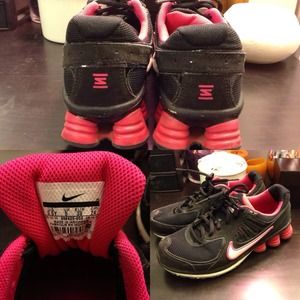 NIKE Shox Qualify in kids size