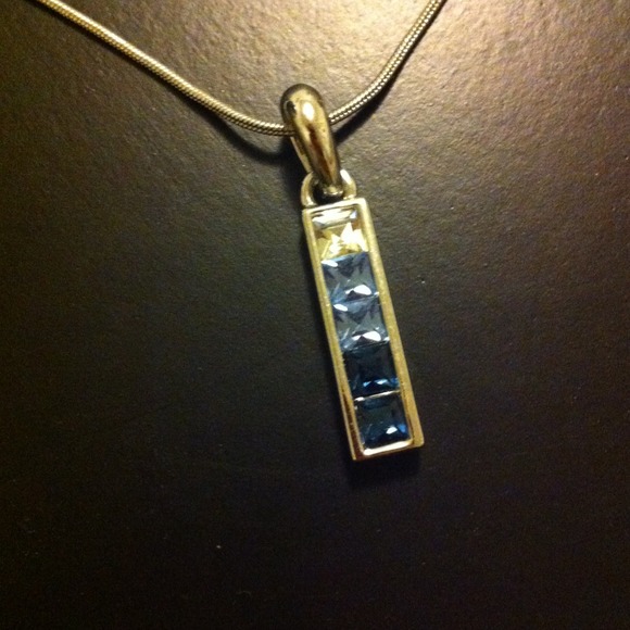 Necklace ๐ - Picture 2 of 4