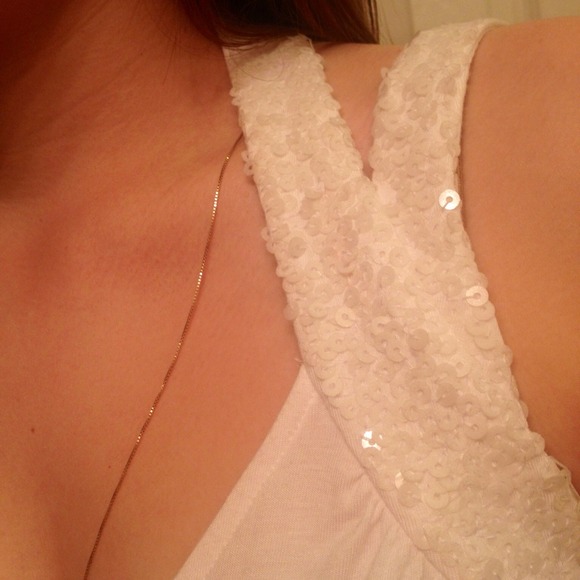 😘Marilyn Monroe Classic White Dress by Guess😘 - Picture 3 of 4