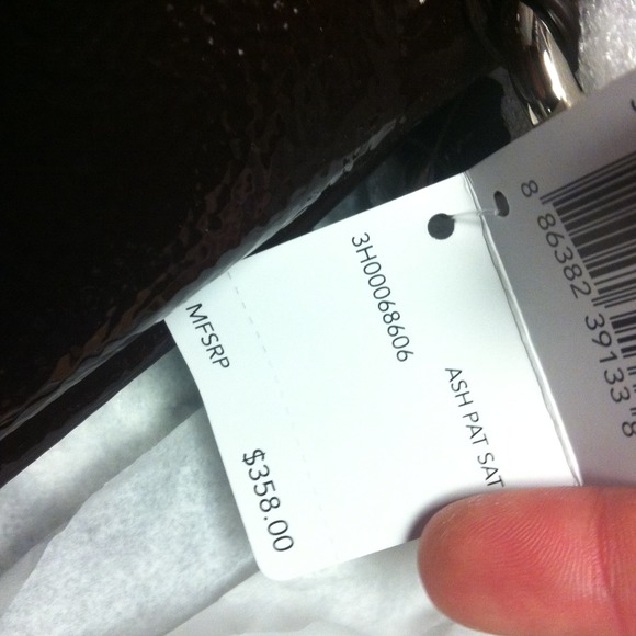 SOLD ORG. $358!!!! COACH BAG - Picture 4 of 4