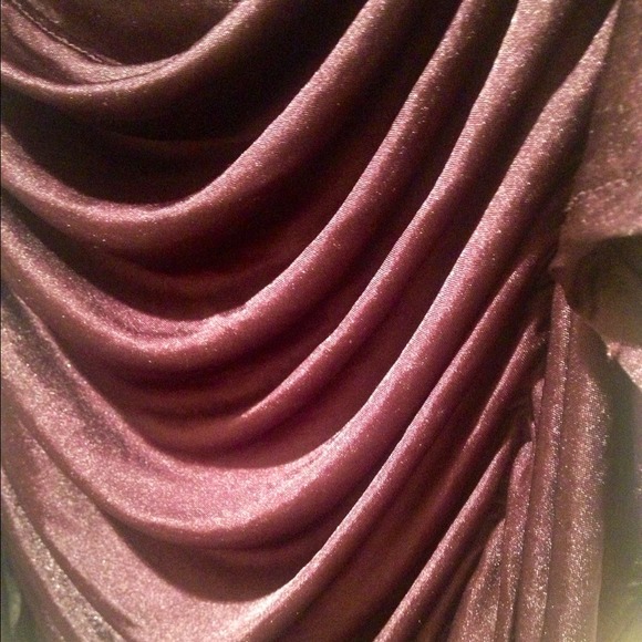 💜💜Amazing Silky Blouse💜💜 - Picture 4 of 4