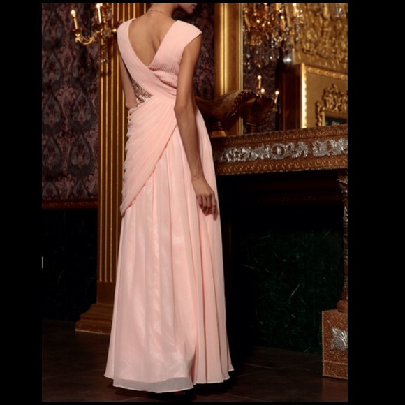 PEACH PROM DRESS! - Picture 3 of 4