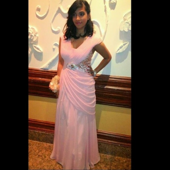 PEACH PROM DRESS! - Picture 4 of 4