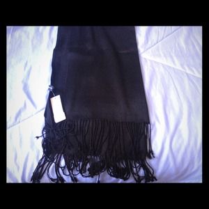 Brand new black shaw☀