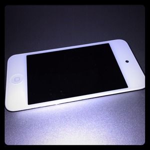 💢Reduced💢8 gb 4th generation iPod shuffle