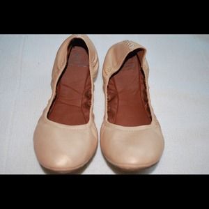 Lucky Brand nude flats