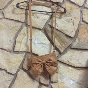 bow crossbody 🎀