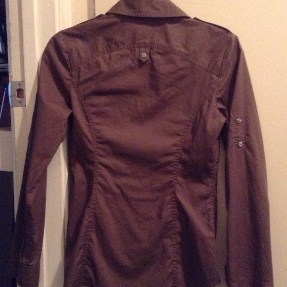 Express button up.✂REDUCED✂ - Picture 3 of 4