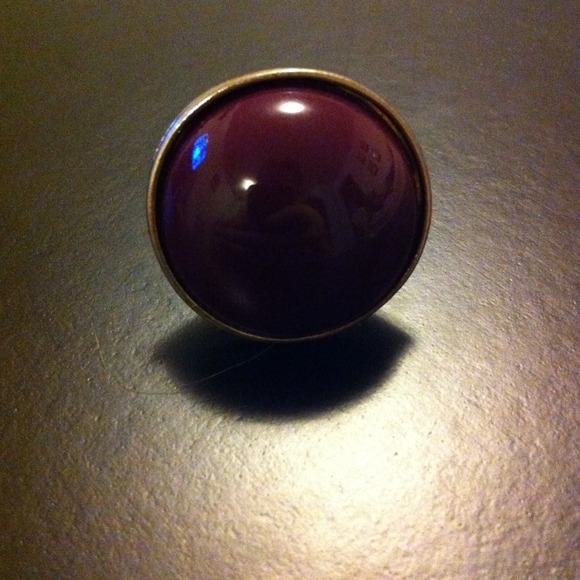 Ring 💍 - Picture 2 of 3