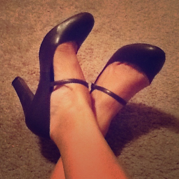 Office ...comfy brown pumps / heels