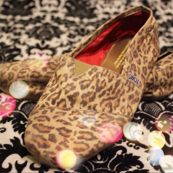 LIMITED EDITION TOMS (FROM NEIMAN MARCUS)