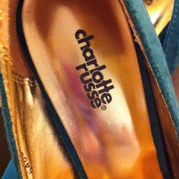Shoes š - Picture 3 of 3