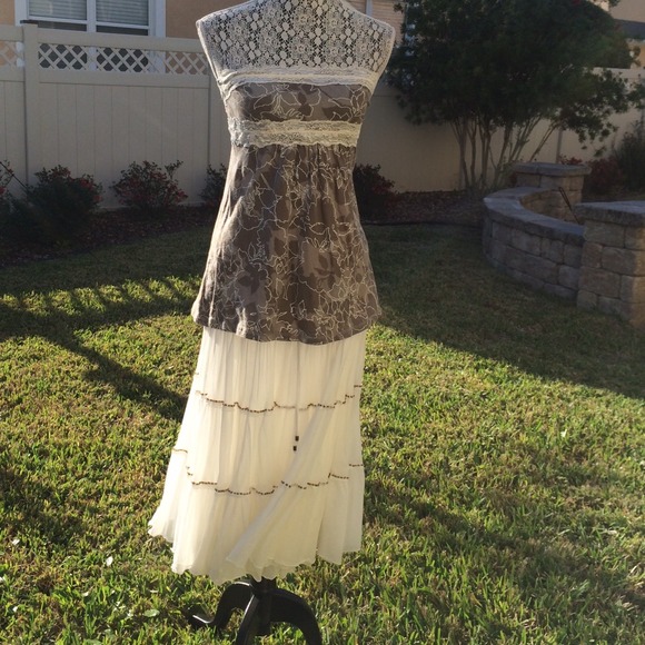 $ SOLD 💫HOST PICK✨💫BOHO CHIC ROMANCE EXPRESS - Picture 3 of 4