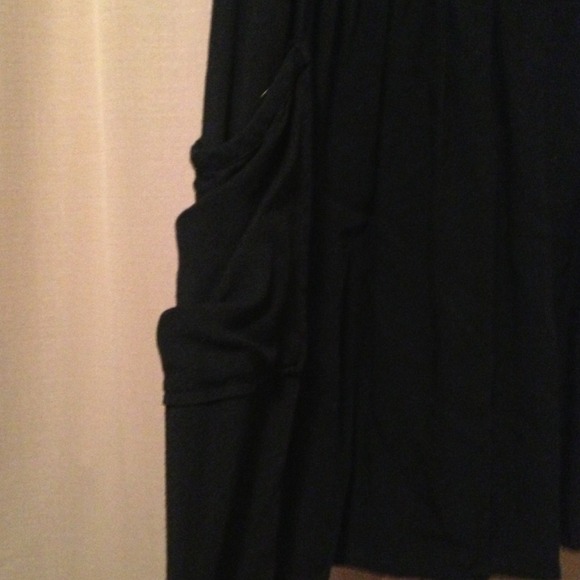 ❤LITTLE BLACK DRESS❤ - Picture 2 of 3