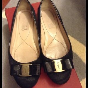 Ferragamo flats in black