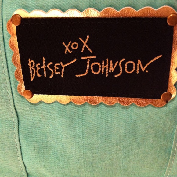 ❤SOLD❤️ in bundle for @orzelent Betsy Johnson Tote - Picture 4 of 4