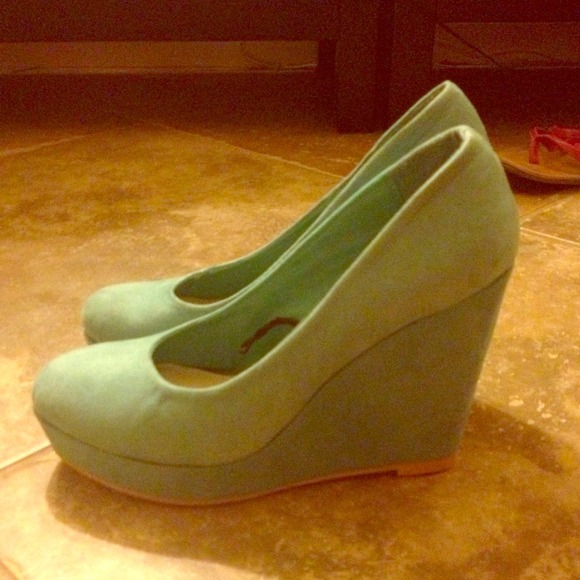 Tiffany blue suede wedges! ✨