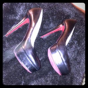 Used Christian louboutin Bianca