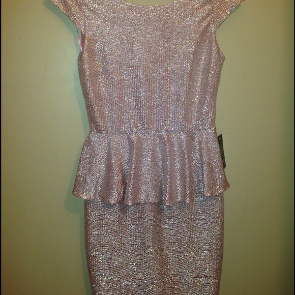 💥TRADED💥 Super Cute Blush Arden B Peplum Dress - Picture 3 of 4