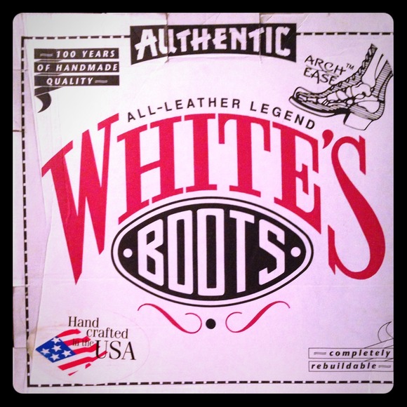 💢sold💢Used White Smoke Jumper Boots.