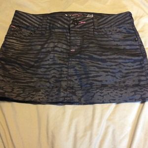 Black Fox Denim Skirt!!