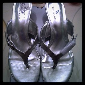 New kitten heels sandals