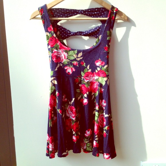 Floral and polka dots top!