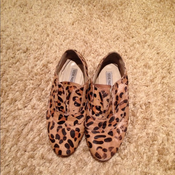 ❌SOLD❌Steve Madden Leopard Flats