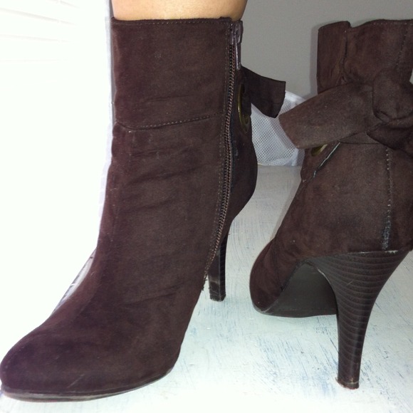 Brown ankle boots