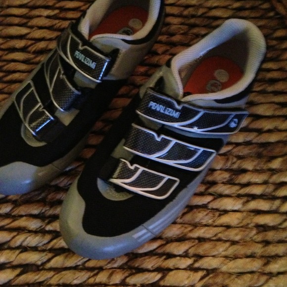 Cycle Shoes - Pearlizumi