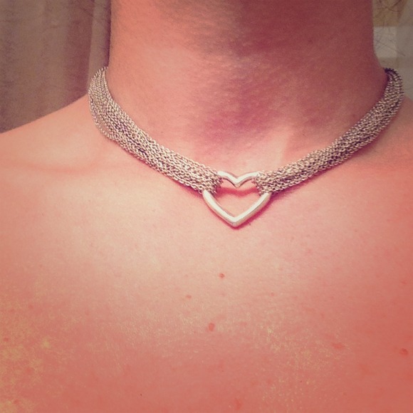 Tiffany necklace.
