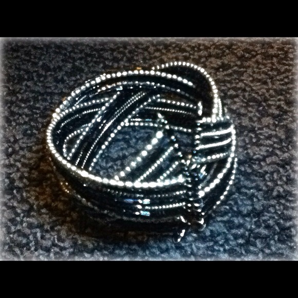 $$ REDUCED $$ Black & Silver Criss Cross Bracelet