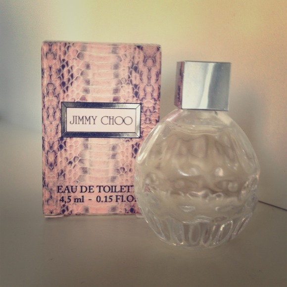 🚫Sold in a bundle🚫💕Jimmy Choo EDT mini 4.5 ml