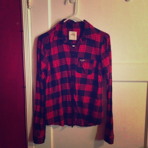 Red and navy plaid Hollister shirt