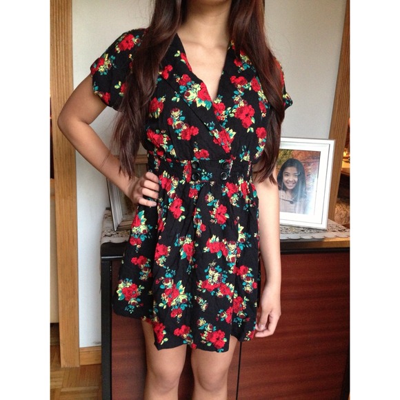 Vintage style F21 floral mini dress small