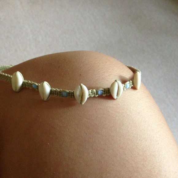 Shell necklace