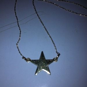 14 k yellow gold star necklace