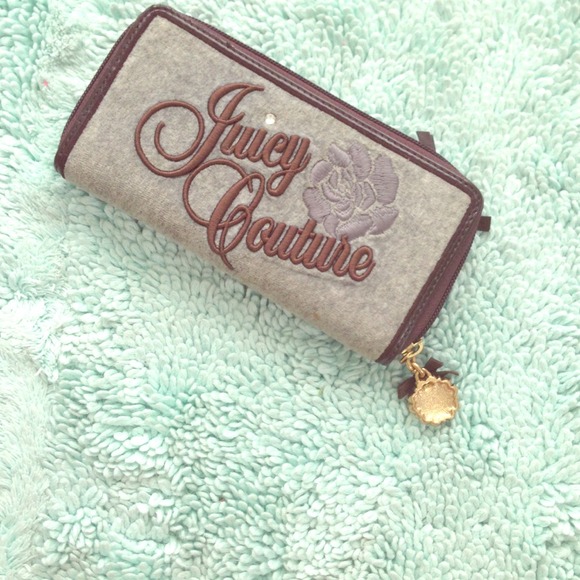 💗MAKE AN OFFER💗 JuicyC brown/gray/purple wallet
