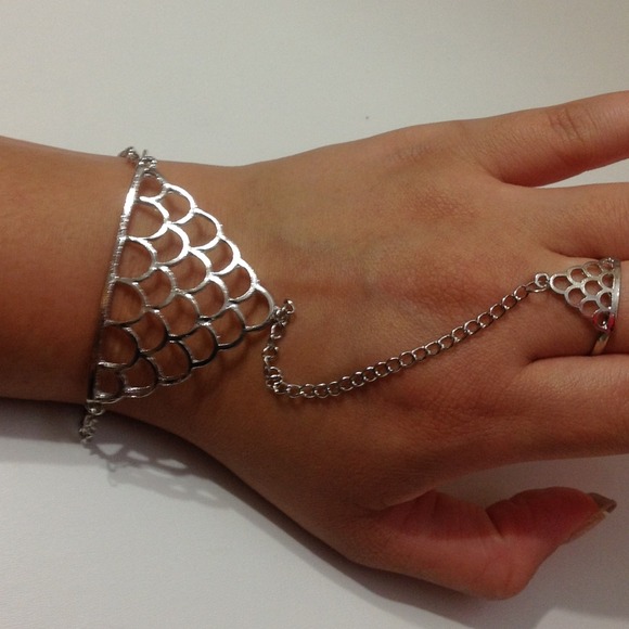 BRACELET RING SILVER COLOR - Picture 2 of 2