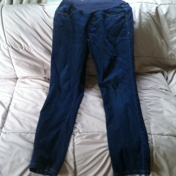 Old navy skinny indigo maternity jean