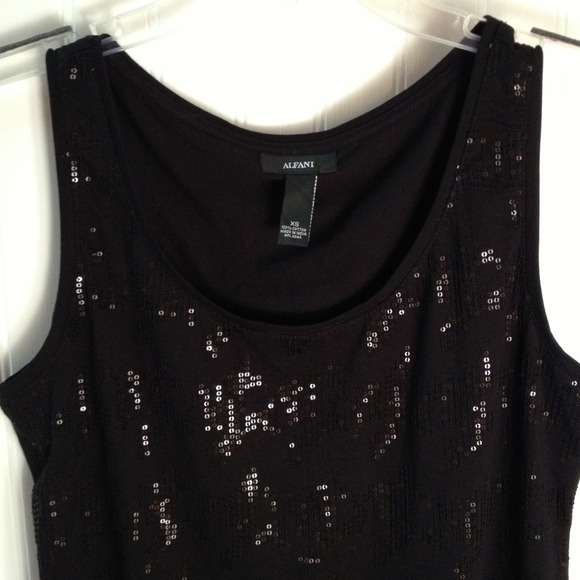 Never worn - Picture 2 of 3