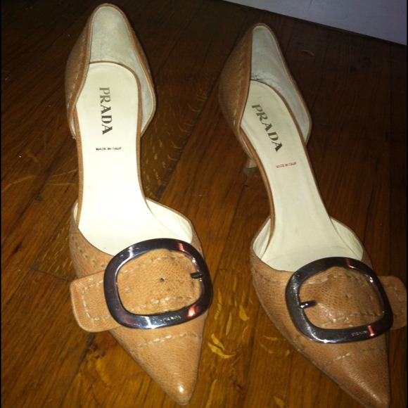 100% authentic Prada heels