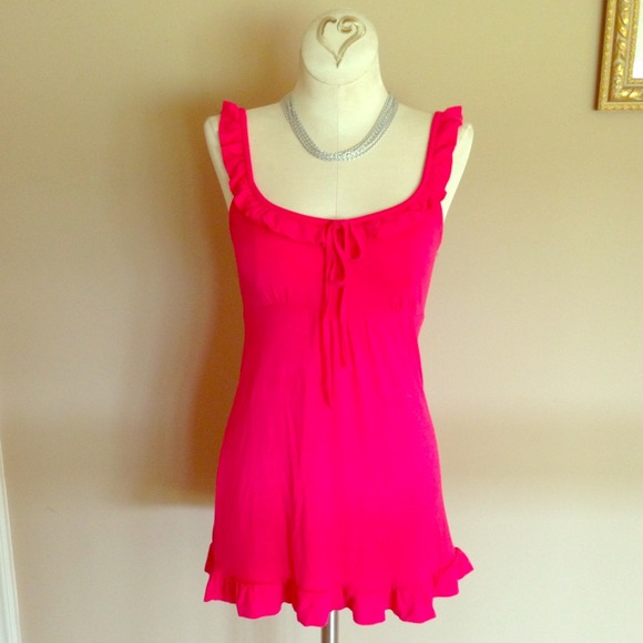 🎀Ruffle Hot Pink Tank