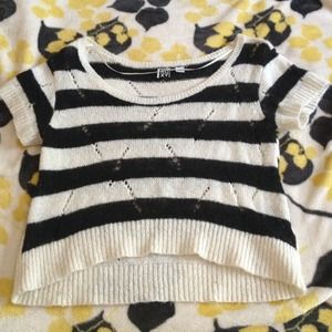 Knitted high-low shirt