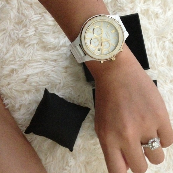 💖NWT DKNY Ceramic watch😍 - Picture 4 of 4